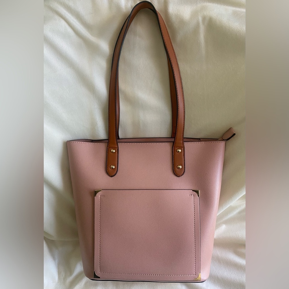 Faux Leather zip top tote, blush pink w/tan undertones, brown trim Gold hardware